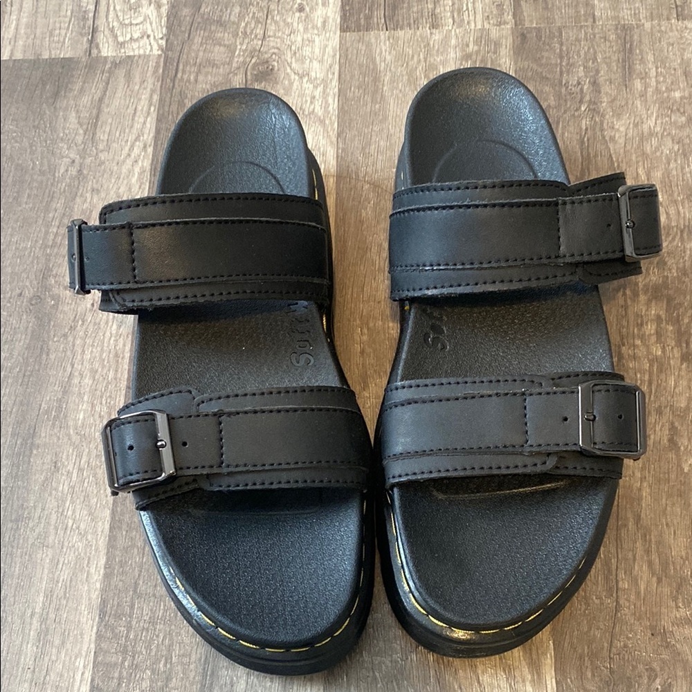 Dr. Martens Myles Slide Sandal - Black